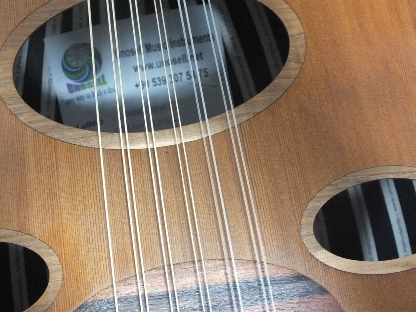 Quality Floating Bridge Arabic Oud ud Aro1