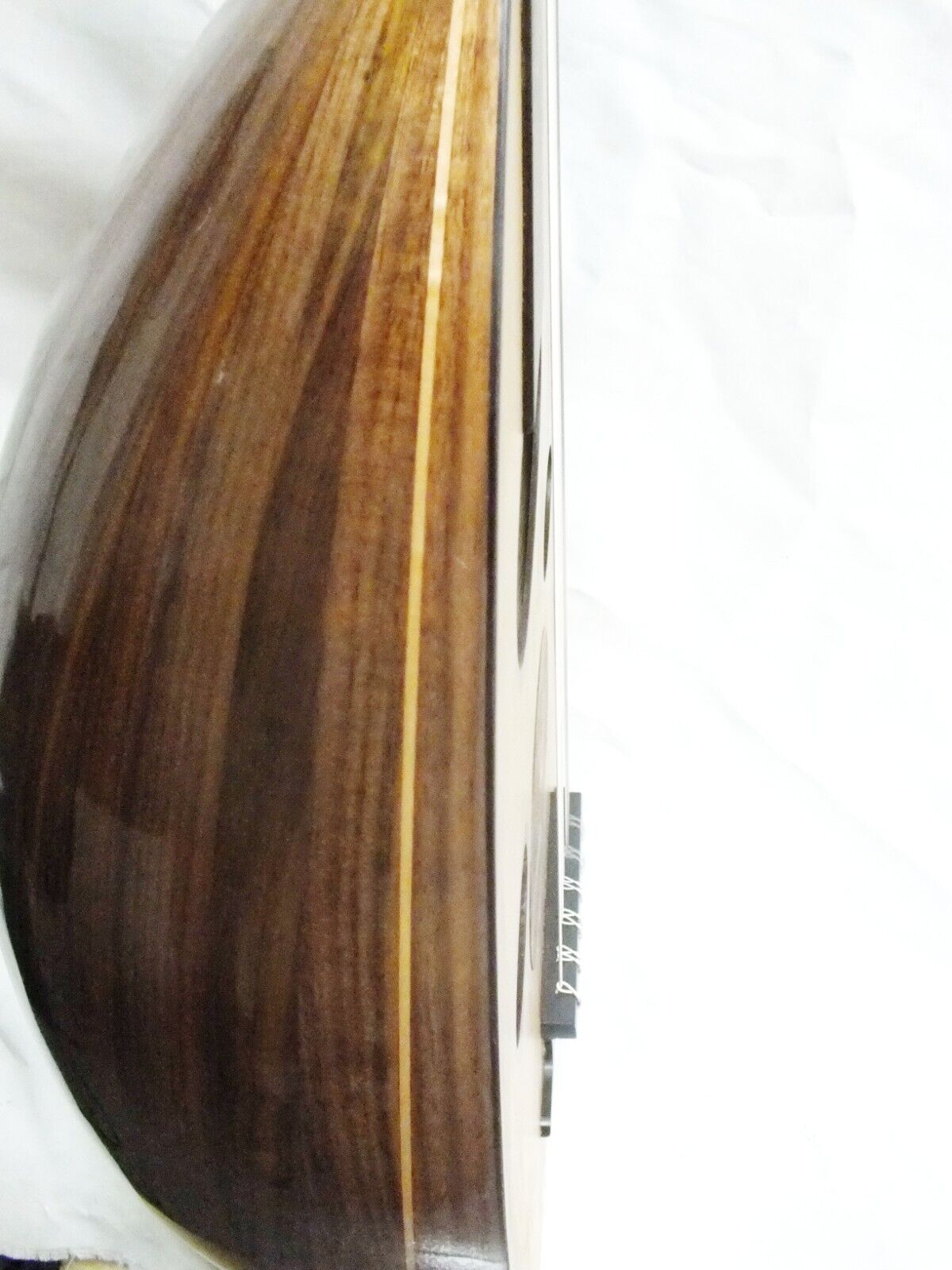 Beautiful Quality Arabic Walnut Oud Ud cns3