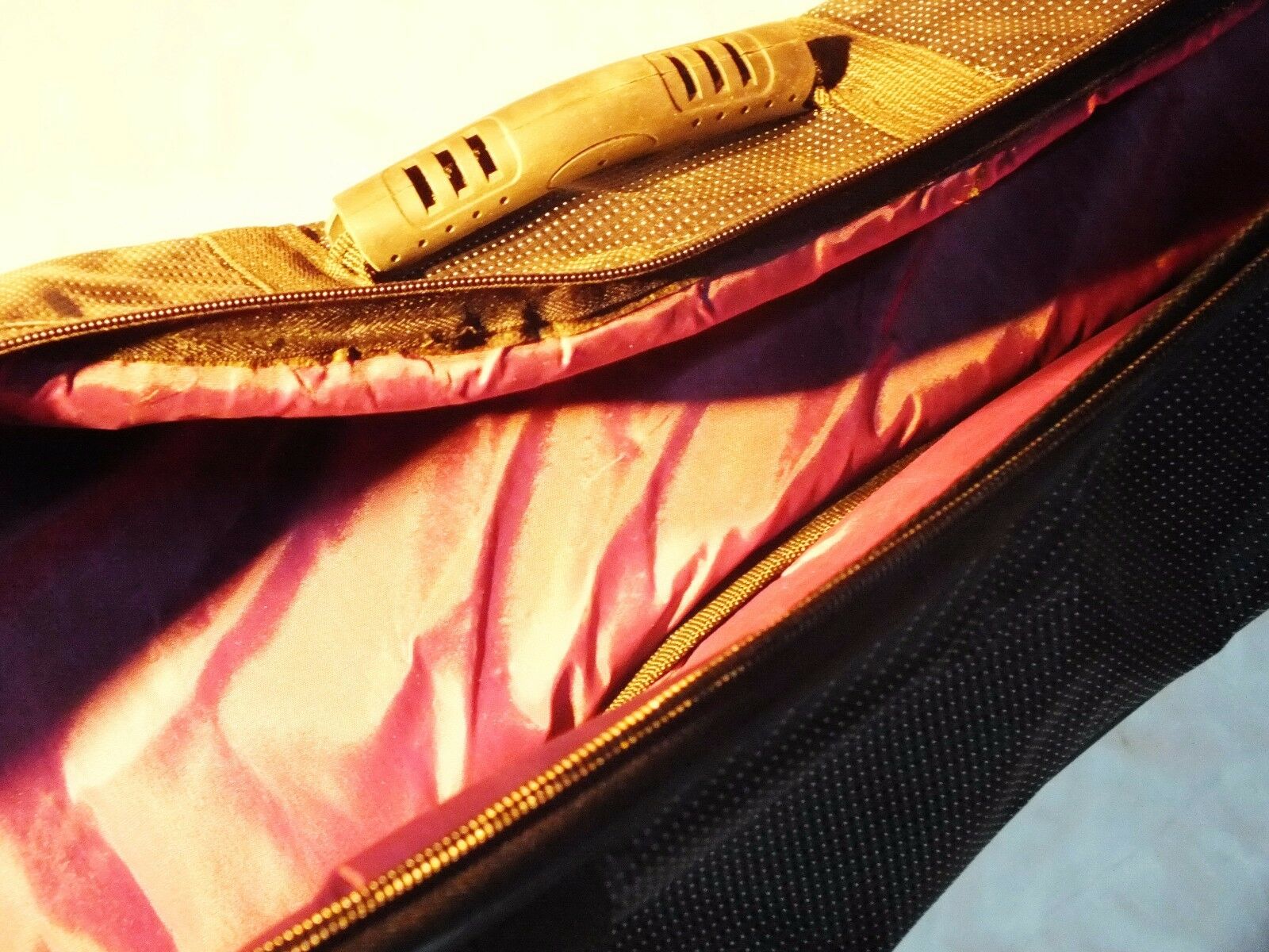 Turkish Pyrogravure Made Quality  Wooden Kemane W/ A Bow - Bag